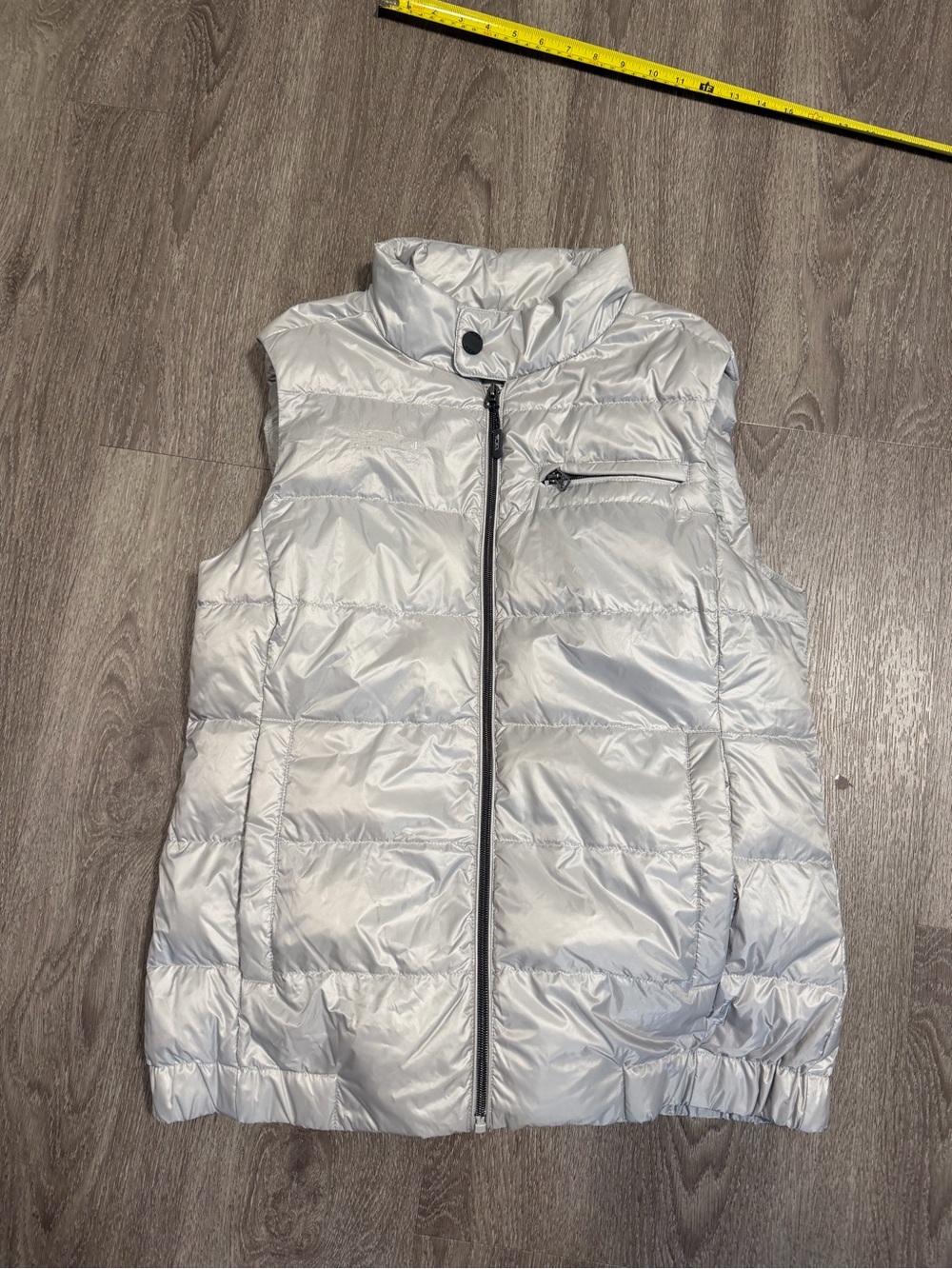Tumi Pax Puffer Vest Womens Large Grey Down Packable Travel Pillow Strap
